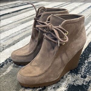 Michael Kors Women's Tan Suede Wedge Ankle Boots Sz 7.5